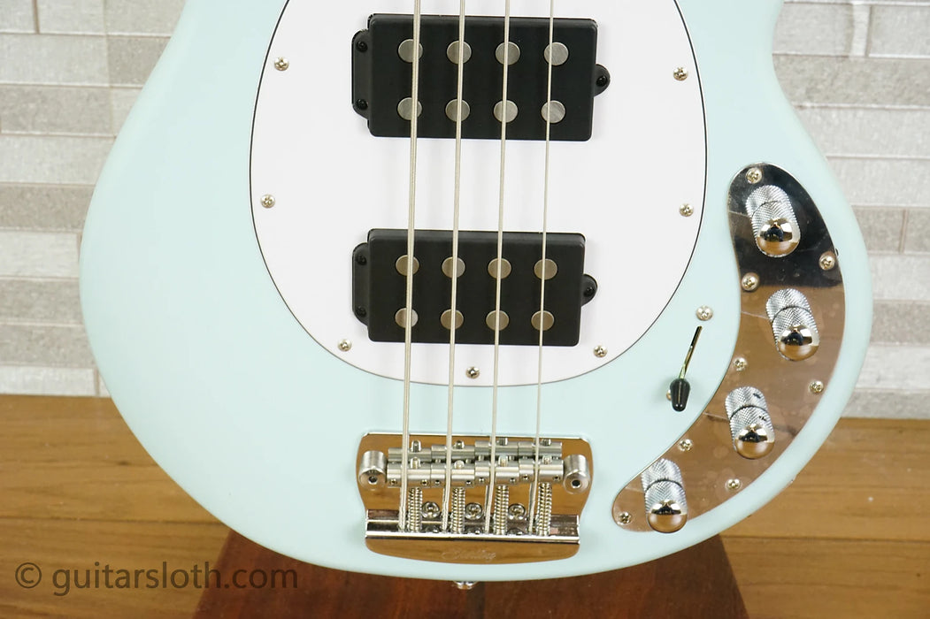 Sterling StingRay Ray34HH - Daphne Blue