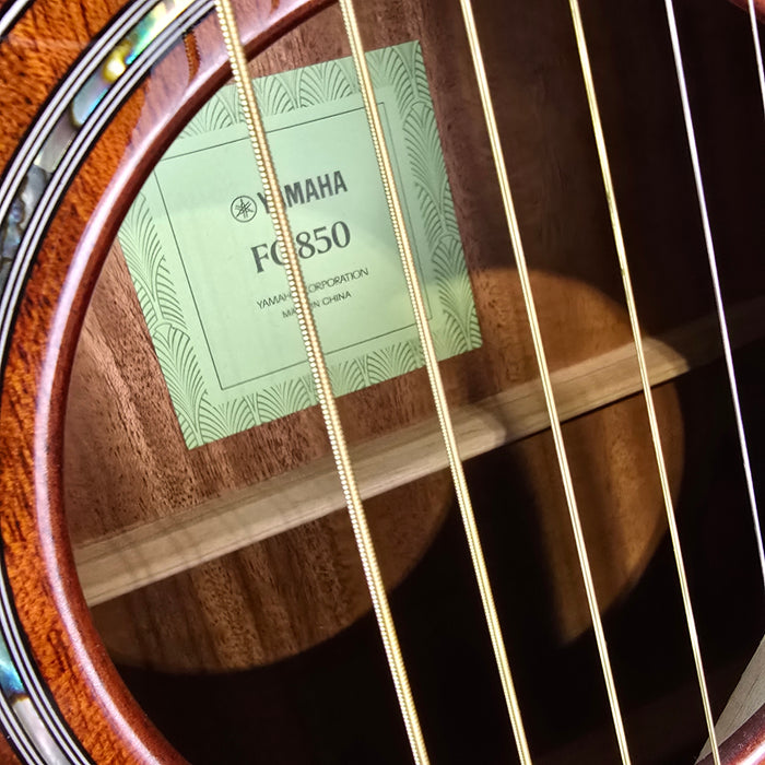 Yamaha FG850 Dreadnought Acoustic Guitar Natural Used