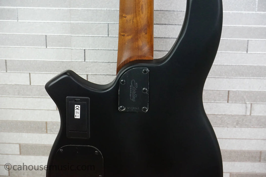 Sterling Bongo - Stealth Black