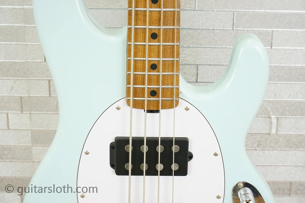 Sterling StingRay Ray34HH - Daphne Blue