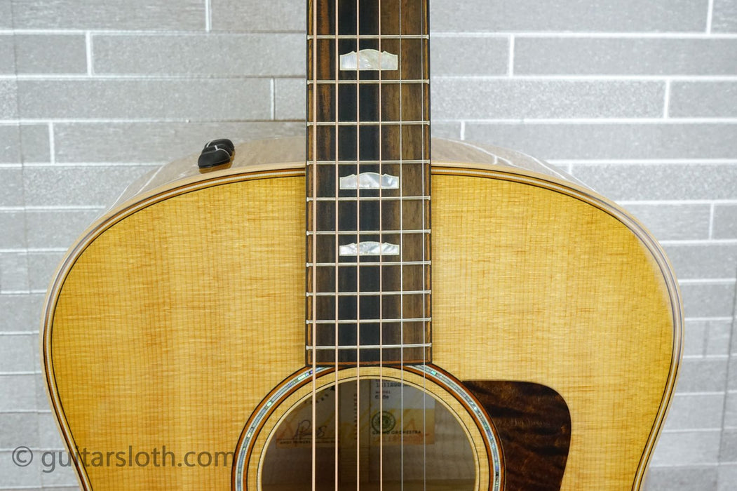 Taylor 618e with V-Class Bracing - Antique Blonde