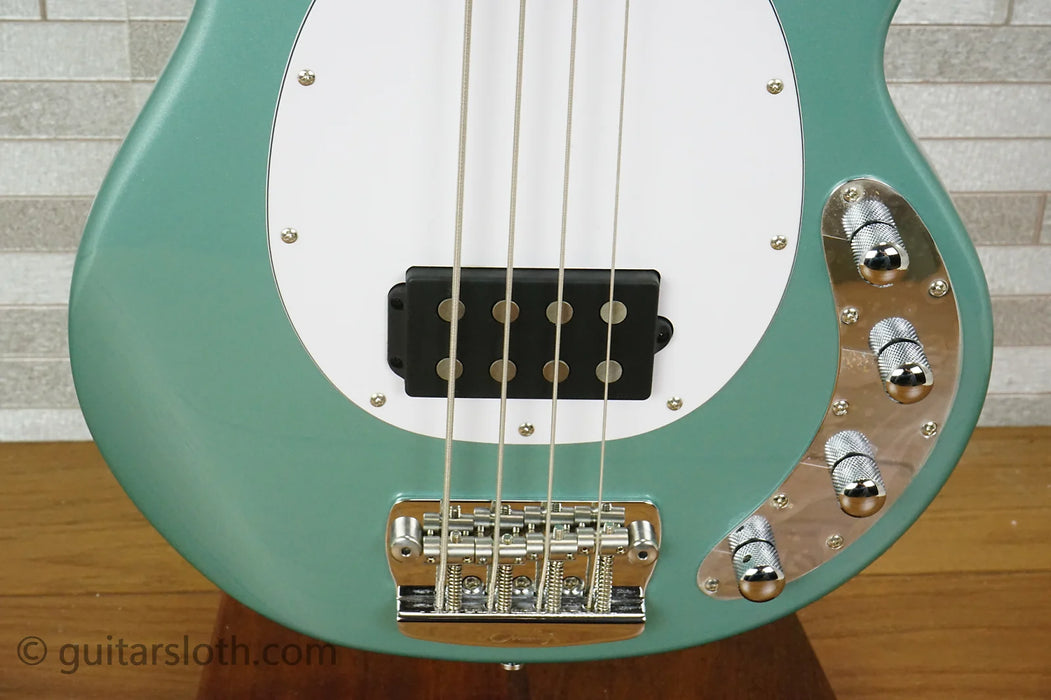 Sterling StingRay Ray34 - Dorado Green