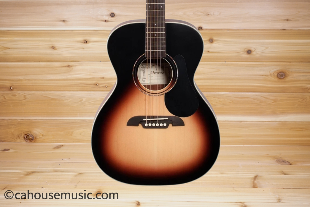 Alvarez Regent RF26SSB-AGP Folk/OM Acoustic Guitar Pack Sunburst