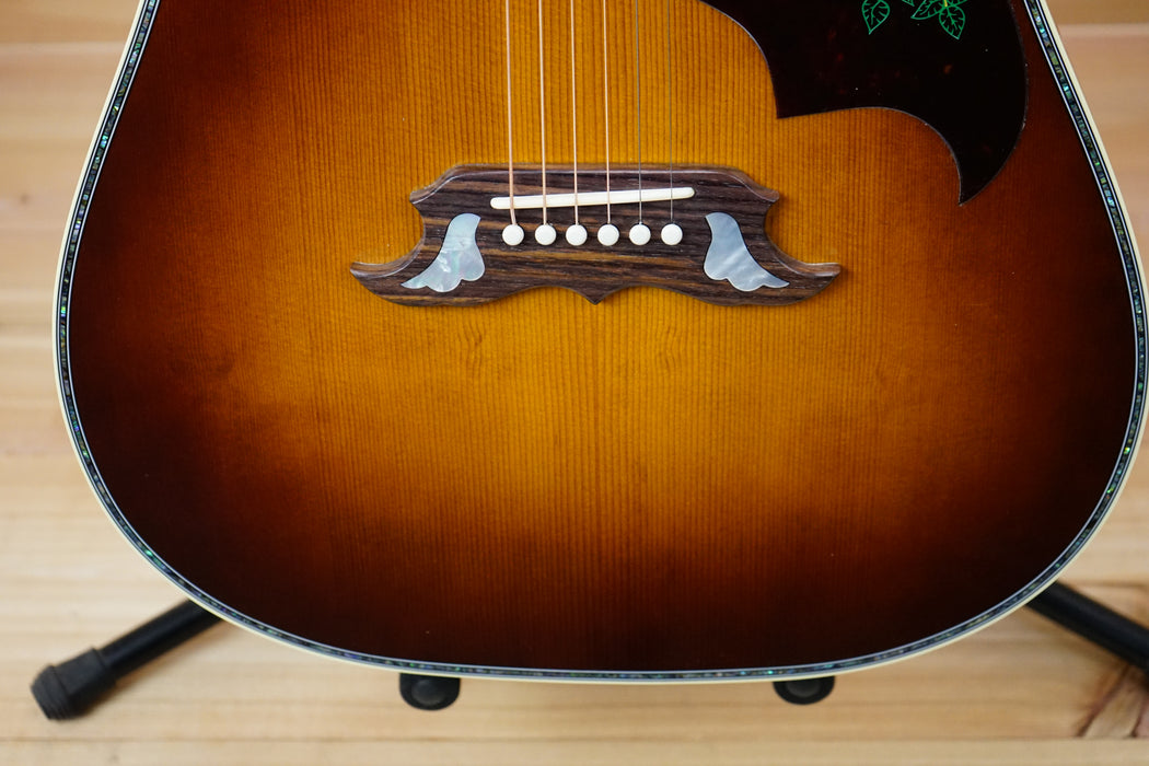 Gibson Dove 100 Year Anniversary - Limited Edition Acoustic-Electric Guitar - Cremona Burst