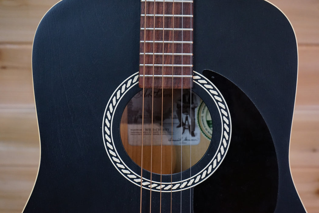 Art & Lutherie Wild Cherry Dreadnought Acoustic Guitar Black Used