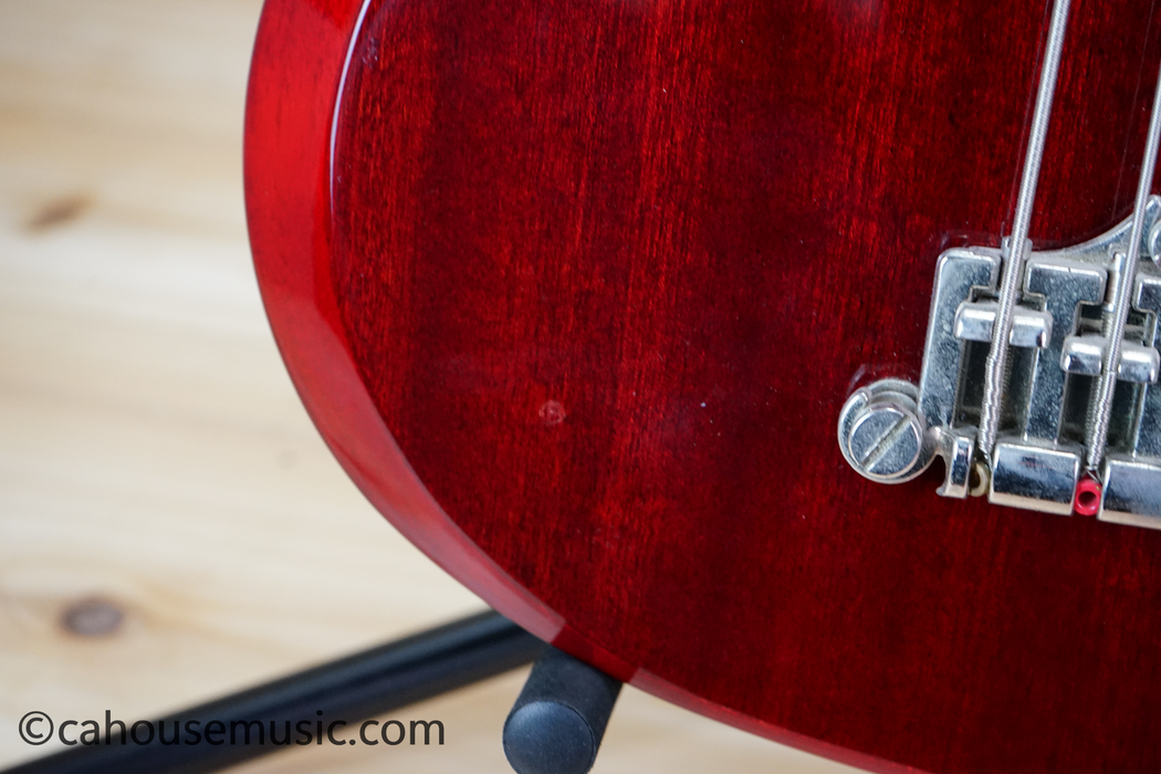 Epiphone EB-O Offset / Short Scale Bass Guitar Cherry Used
