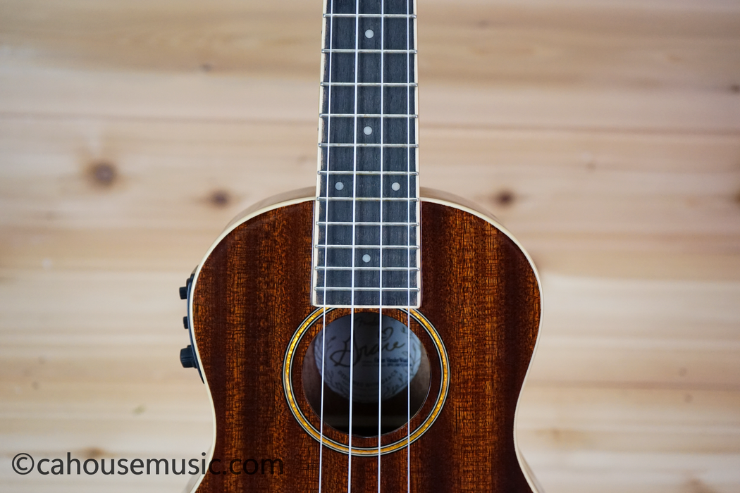 Fender Grace VanderWaal Signature Concert Acoustic-Electric Ukulele Used