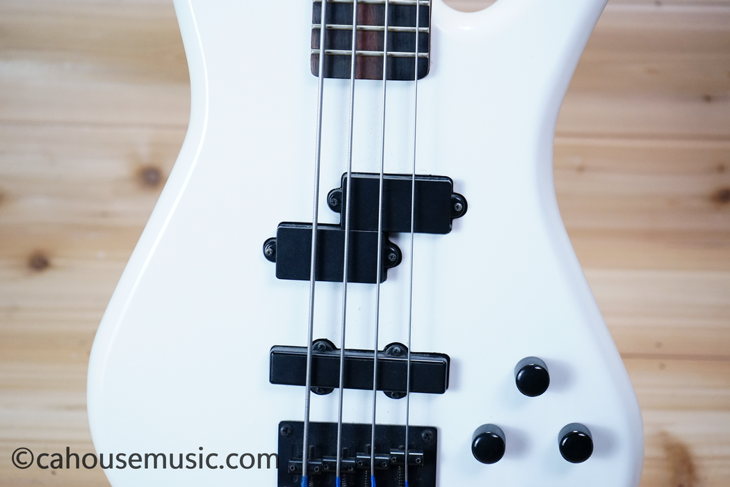 Spector Performer 4-String PJ Bass Guitar Solid White Gloss Used