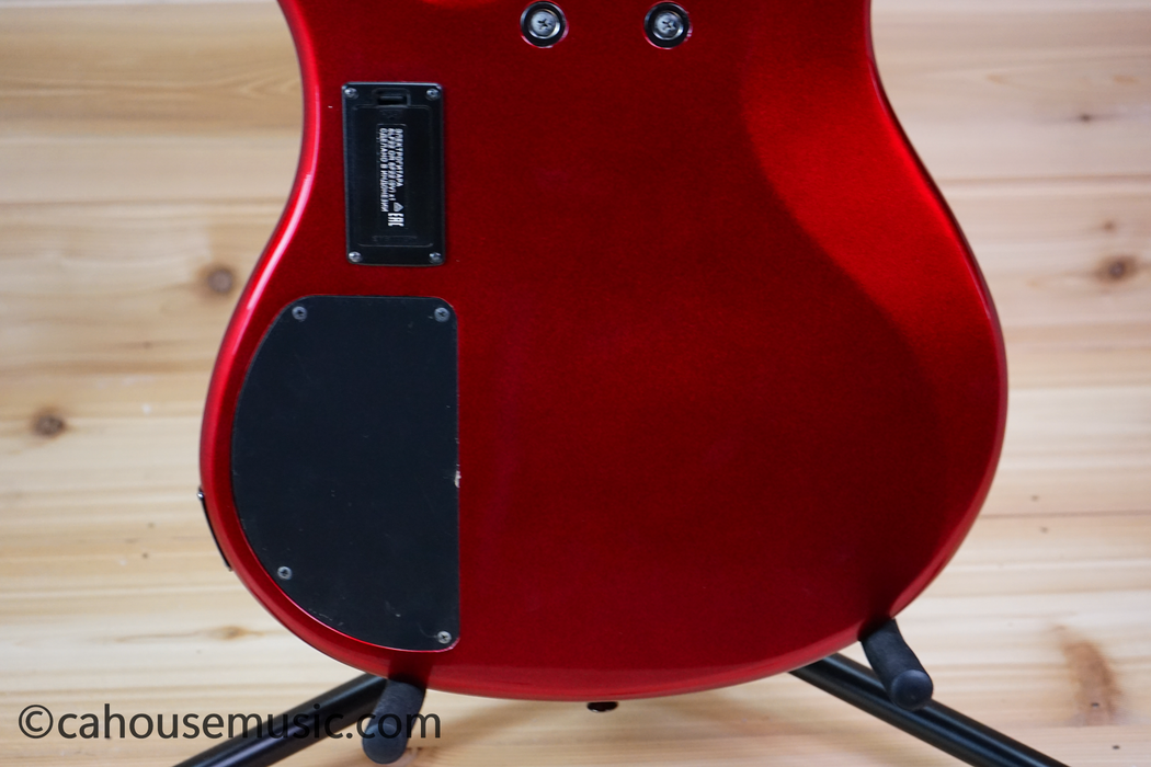 Yamaha TRBX304 Bass Guitar Candy Apple Red Used