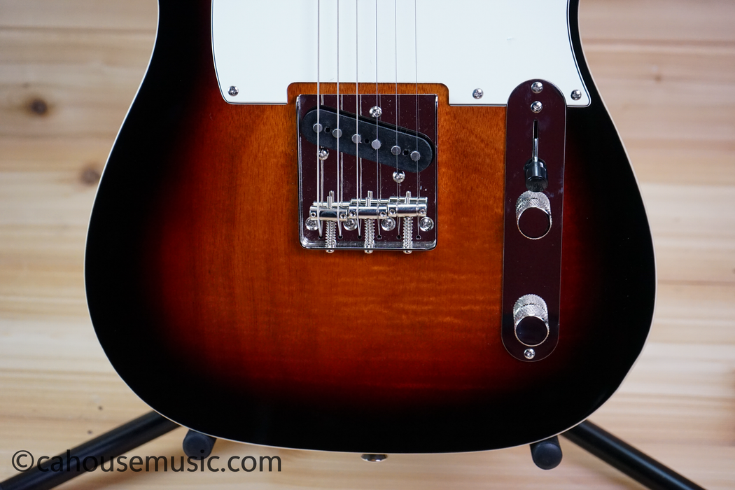Squier Classic Vibe '60s Custom Telecaster Electric Guitar 3-Color Sunburst Used