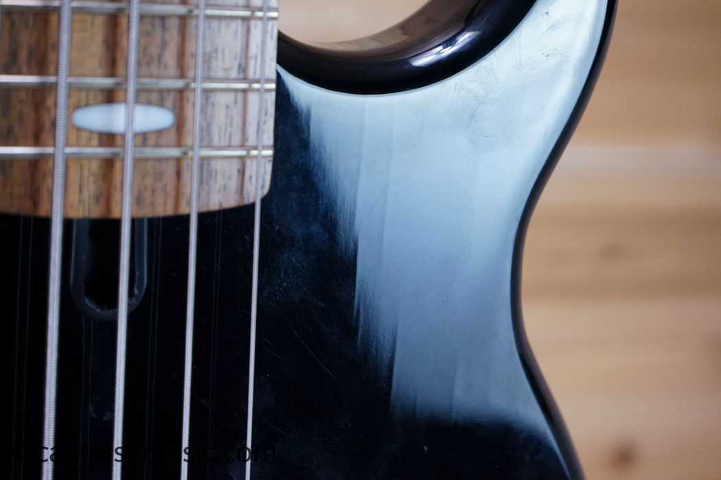 Yamaha BB415 5-String Bass Guitar Black Used
