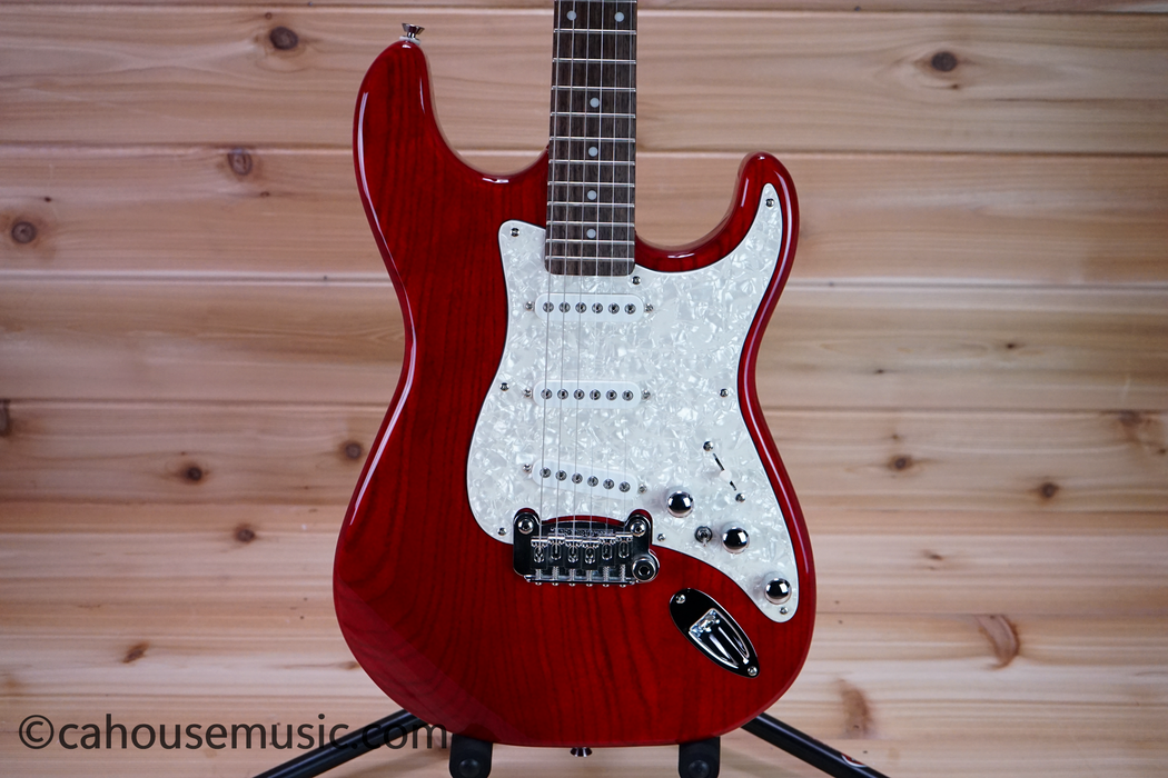G&L Tribute S-500 Solid Body Electric Guitar Transparent Cherry Used