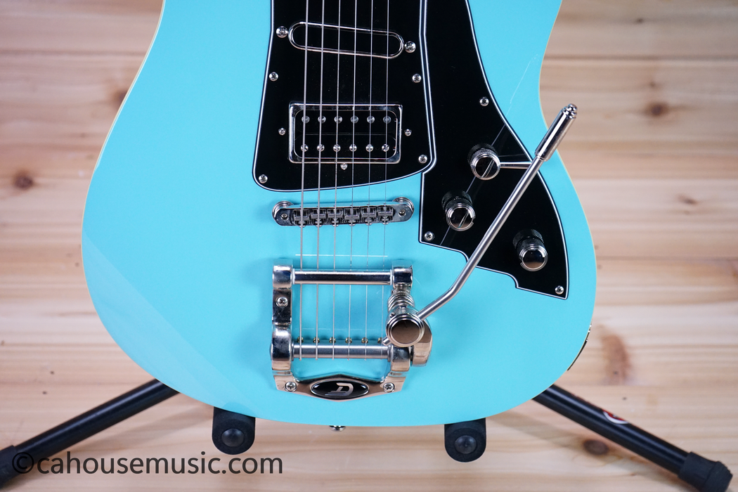 Duesenberg Paloma Solid Body Electric Guitar Narvik Blue Used