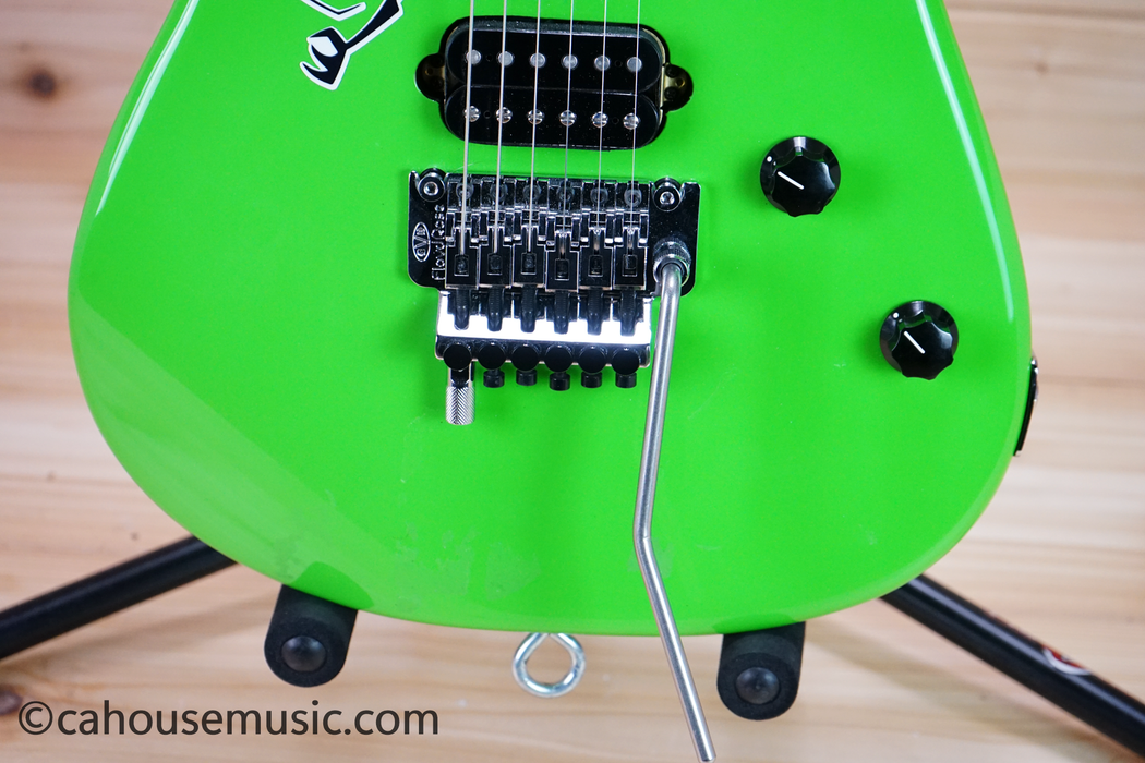 EVH 5150 Series Standard Maple Fingerboard Electric Guitar Slime Green Used
