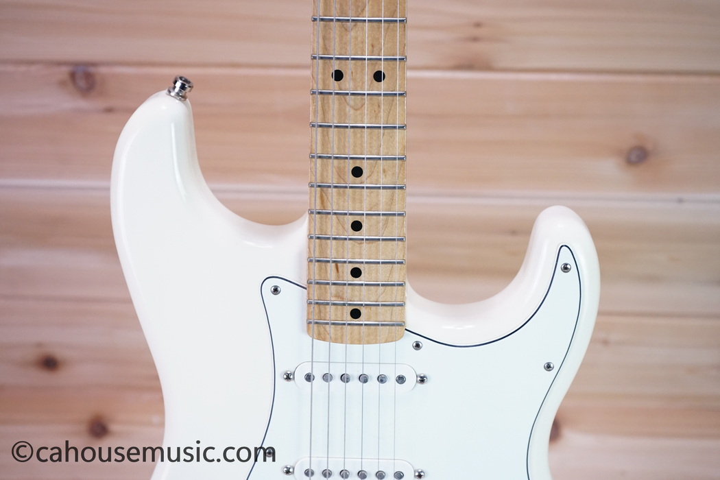 Fender Standard Stratocaster HSS Maple Fingerboard Electric Guitar Antique White Used
