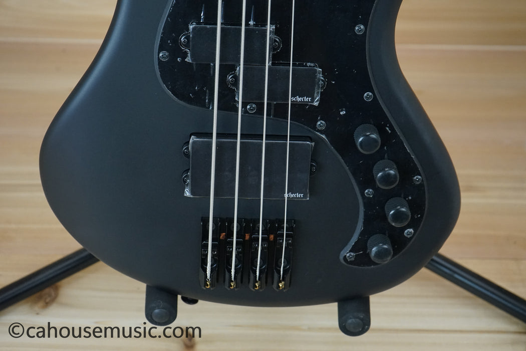 Schecter Stiletto Stealth-4 Bass Guitar Satin Black B-Stock