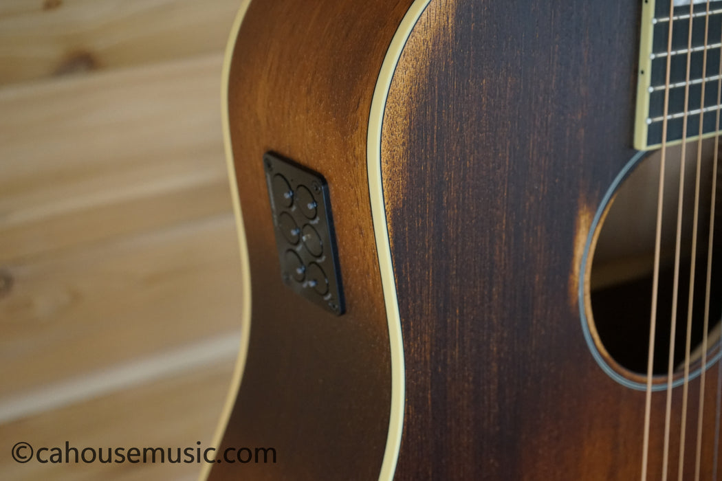D'Angelico Deluxe Bowery Aged Acoustic-Electric Guitar B-Stock