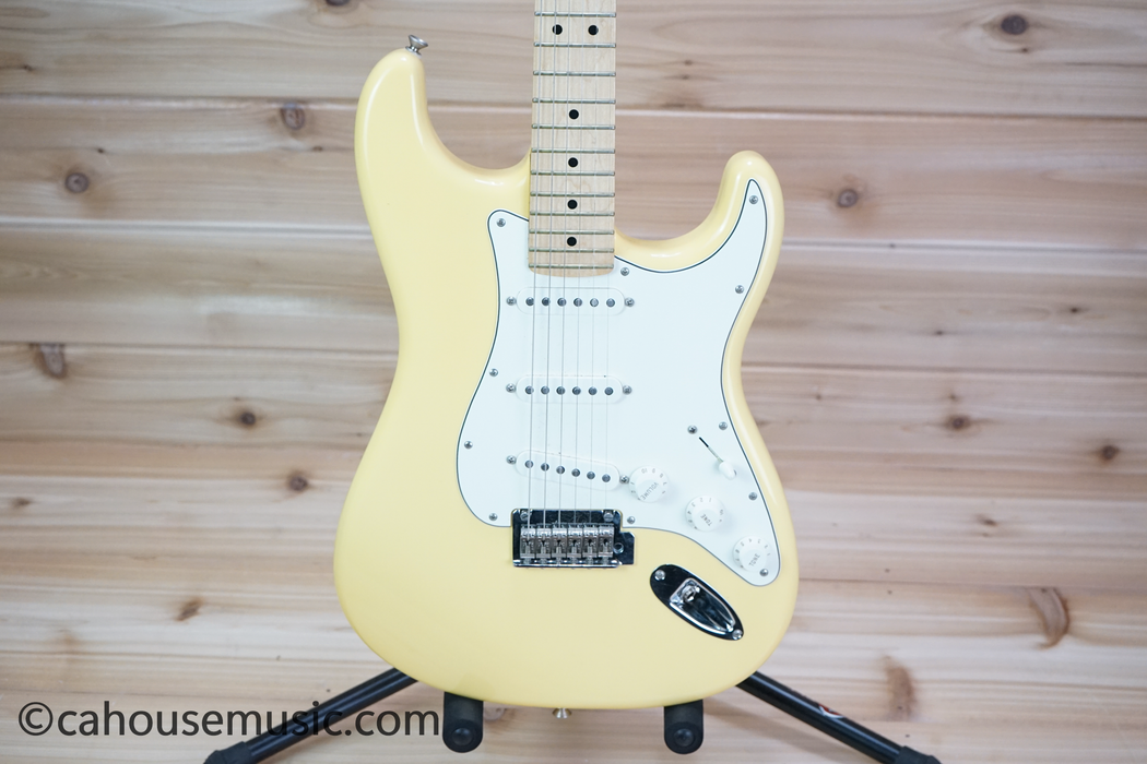 Fender Player Stratocaster Maple Fingerboard Electric Guitar Buttercream Used