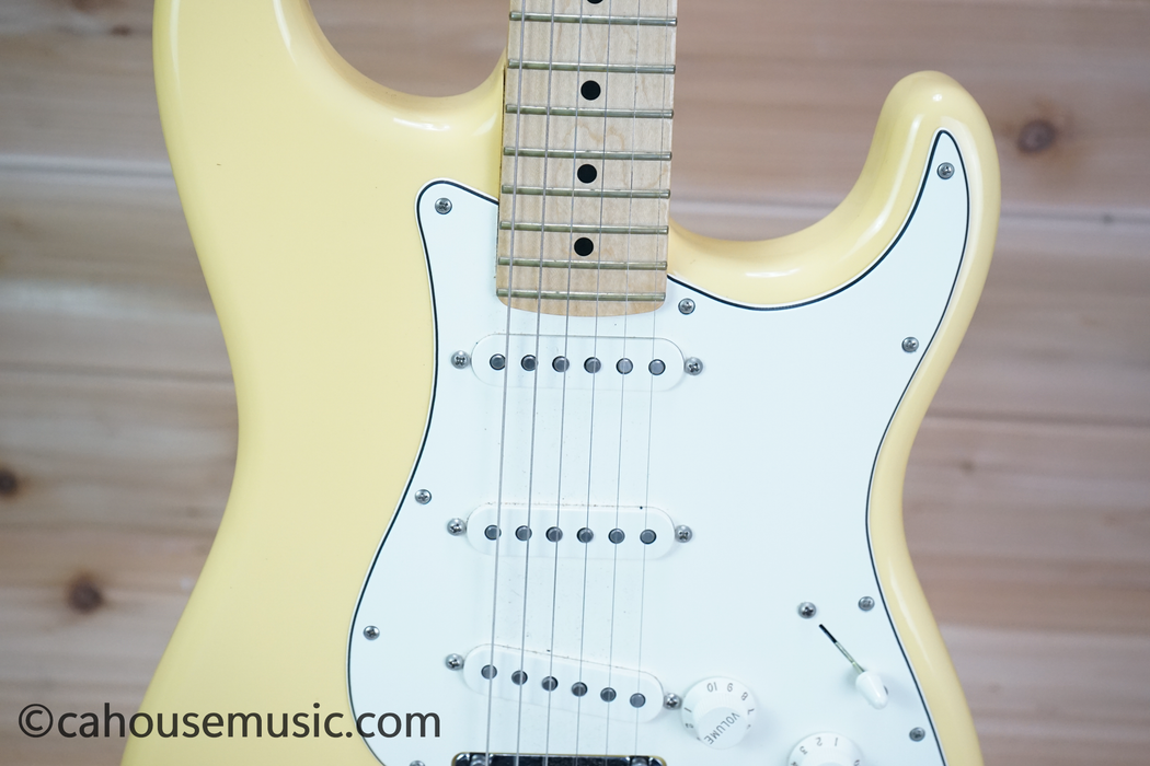 Fender Player Stratocaster Maple Fingerboard Electric Guitar Buttercream Used