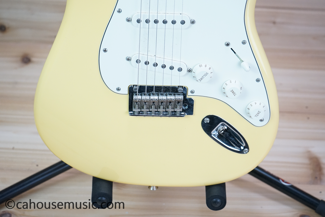Fender Player Stratocaster Maple Fingerboard Electric Guitar Buttercream Used