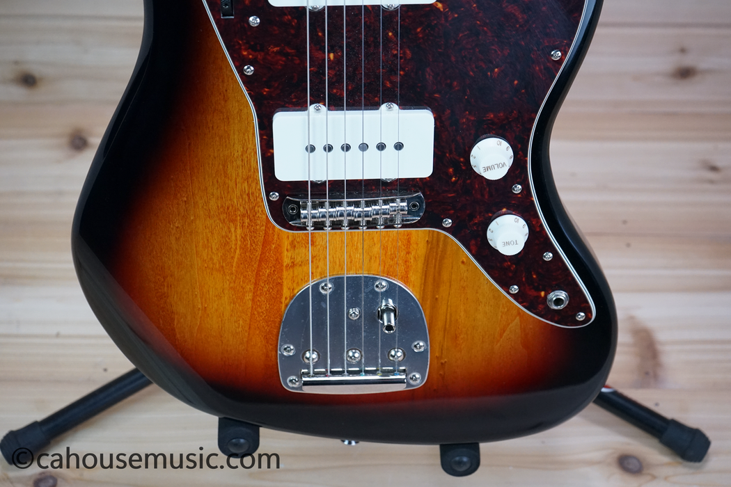 Squier Classic Vibe '60s Jazzmaster Electric Guitar, 3-Color Sunburst Used