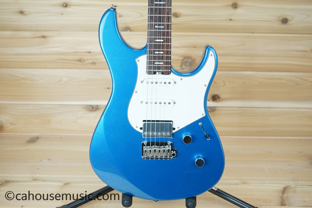 Yamaha PACS+12 Pacifica Standard Plus Sparkle Blue Electric Guitar B-Stock