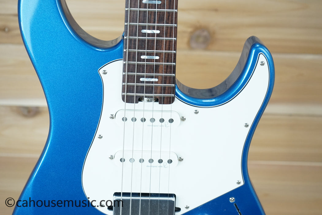 Yamaha PACS+12 Pacifica Standard Plus Sparkle Blue Electric Guitar B-Stock