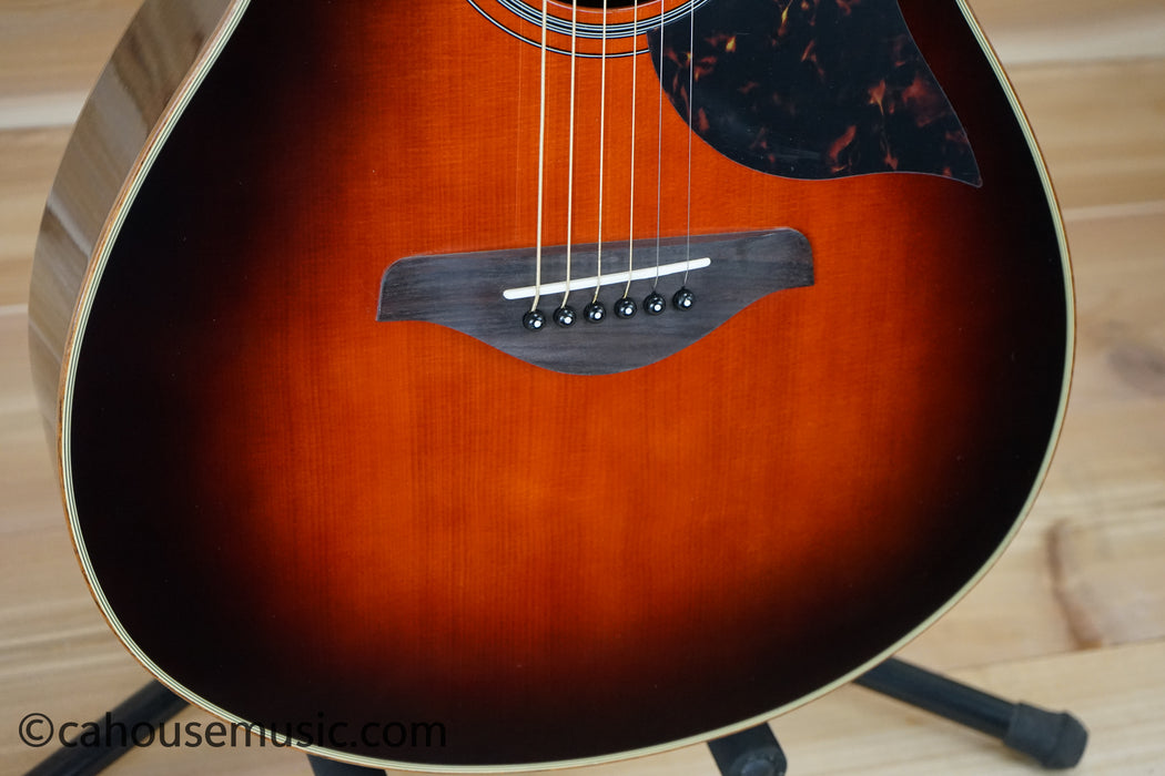 Yamaha A-Series AC1R Concert Cutaway Acoustic-Electric Guitar Tobacco Brown Sunburst B-Stock