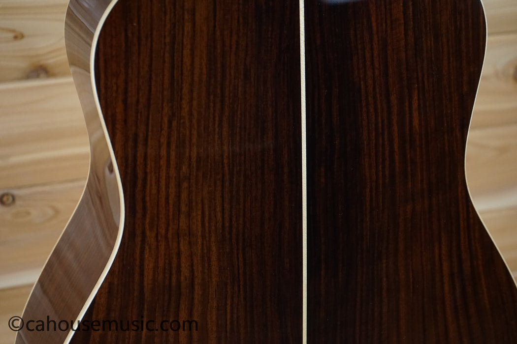Yamaha LL16 ARE Original Jumbo Acoustic-Electric Guitar Natural B-Stock