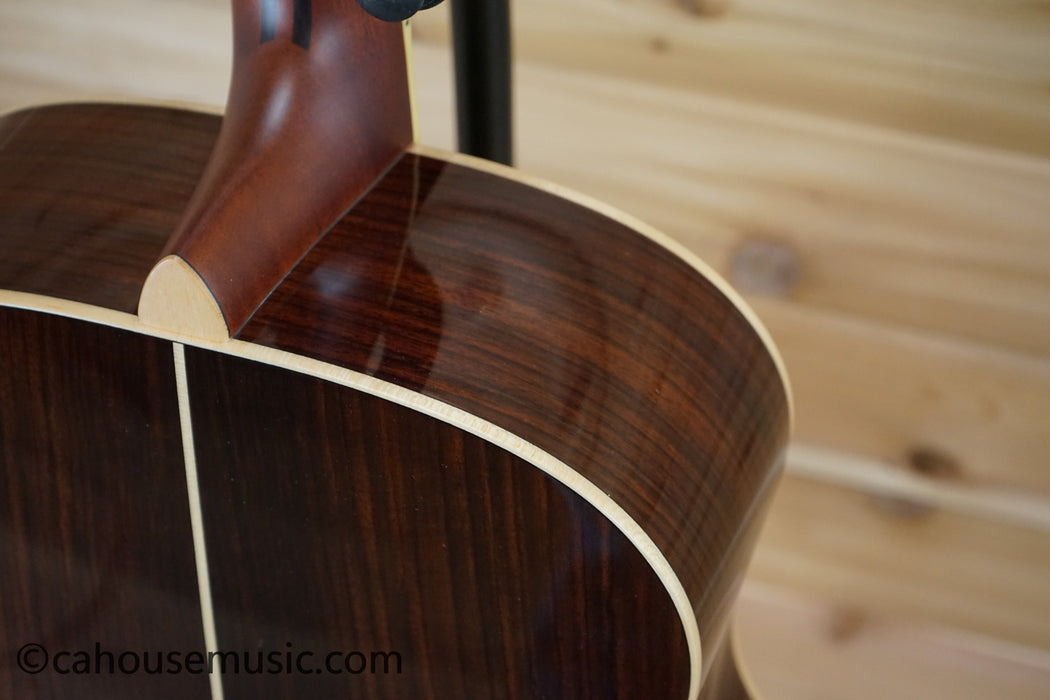 Yamaha LL16 ARE Original Jumbo Acoustic-Electric Guitar Natural B-Stock