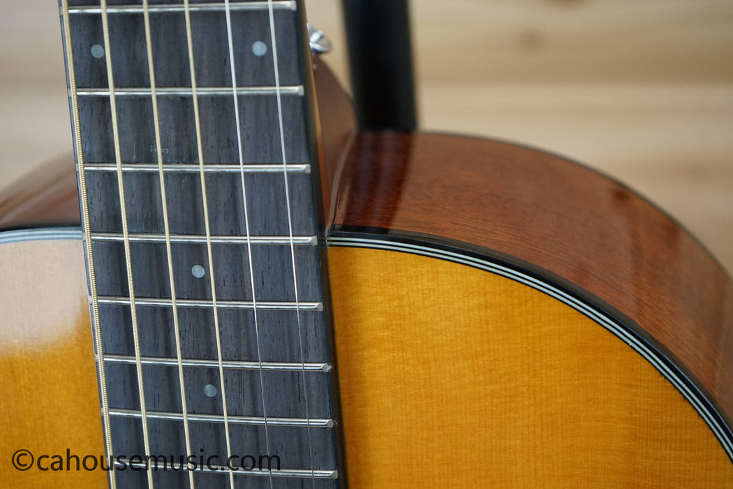 Yamaha CSF-TA TransAcoustic Parlor Acoustic-Electric Guitar Vintage Natural B-Stock