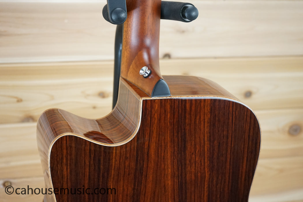 Yamaha A-Series A1R Dreadnought Acoustic-Electric Guitar Vintage Natural B-Stock