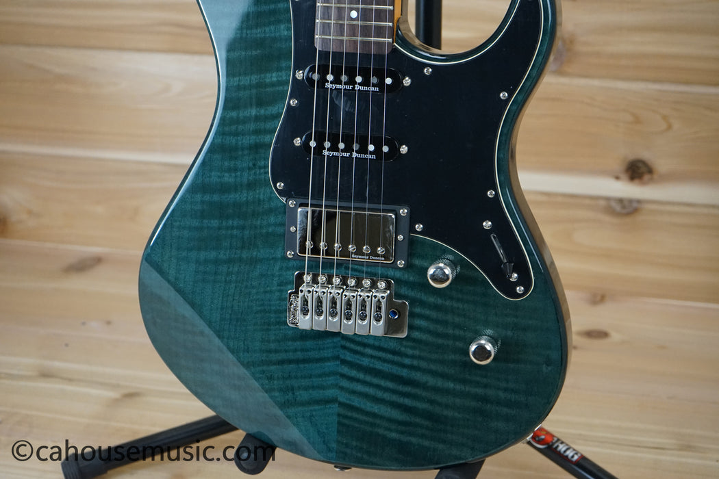 Yamaha PAC612VIIFM Pacifica Flame Maple Electric Guitar Indigo Blue B-Stock