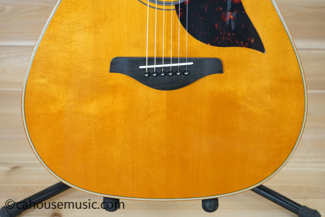 Yamaha A1M Vintage Natural Dreadnought Acoustic-Electric Guitar B-Stock