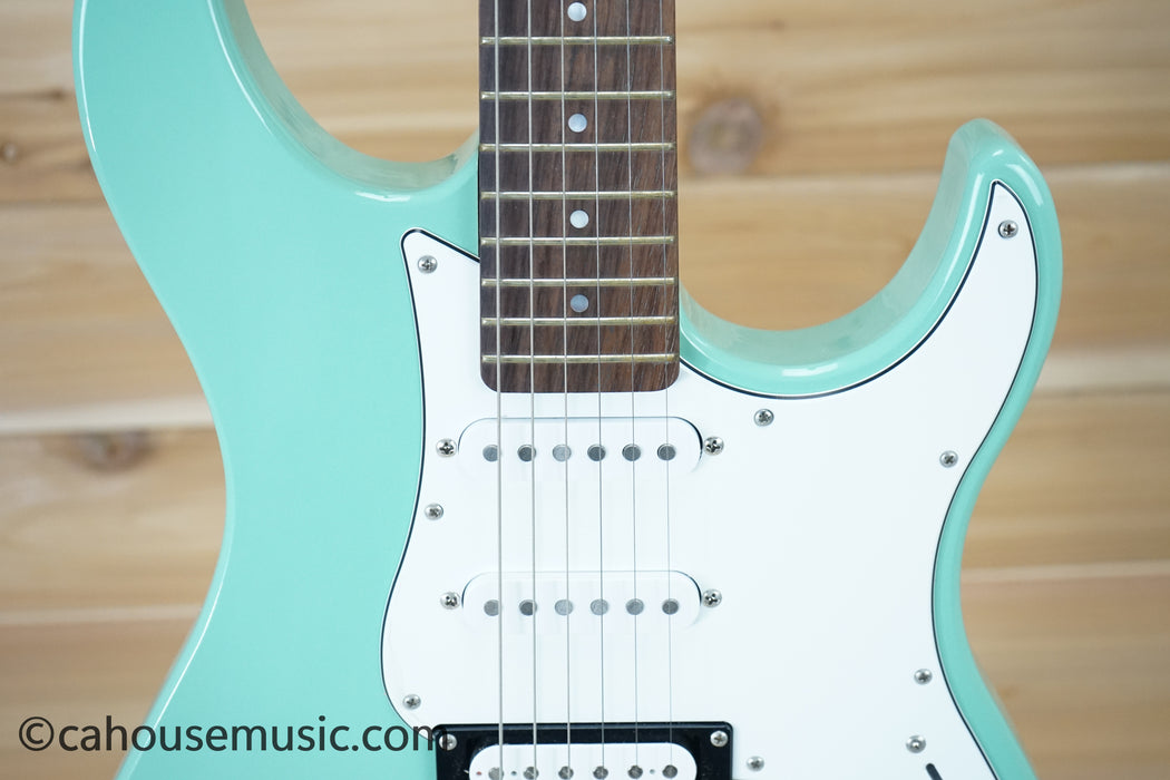Yamaha PAC112V Pacifica Sonic Blue Electric Guitar B-Stock
