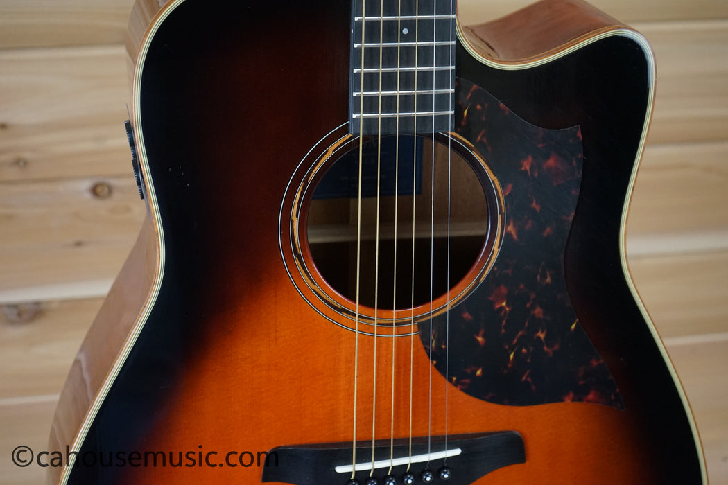 Yamaha A3M ARE Dreadnought Cutaway Acoustic-Electric Guitar Tobacco Brown Sunburst B-Stock