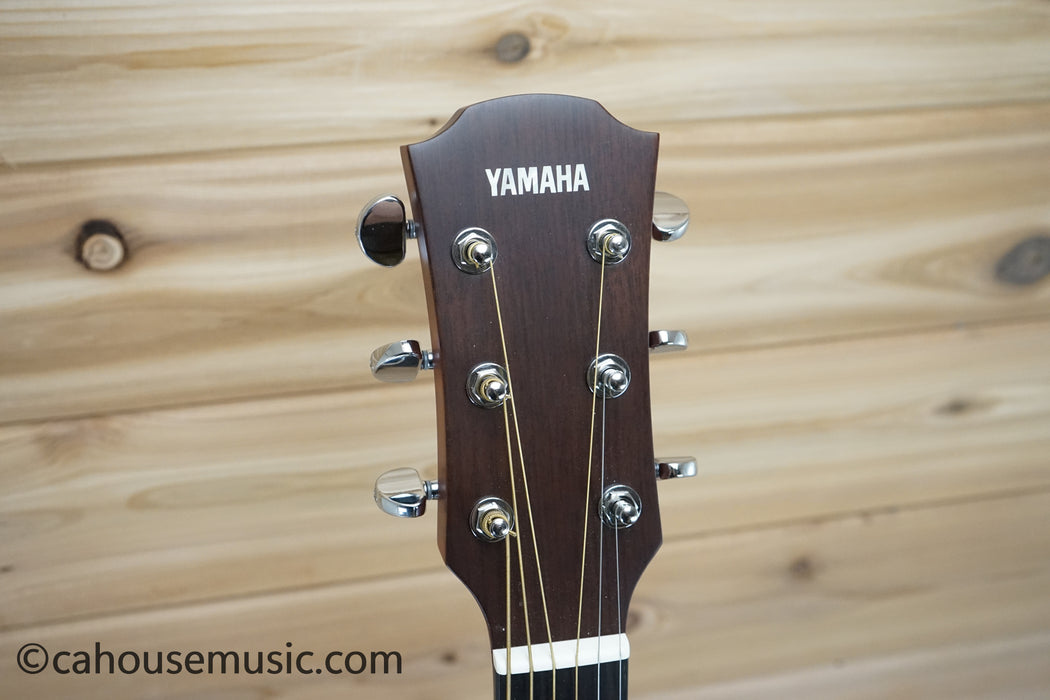 Yamaha A3M ARE Dreadnought Cutaway Acoustic-Electric Guitar Tobacco Brown Sunburst B-Stock