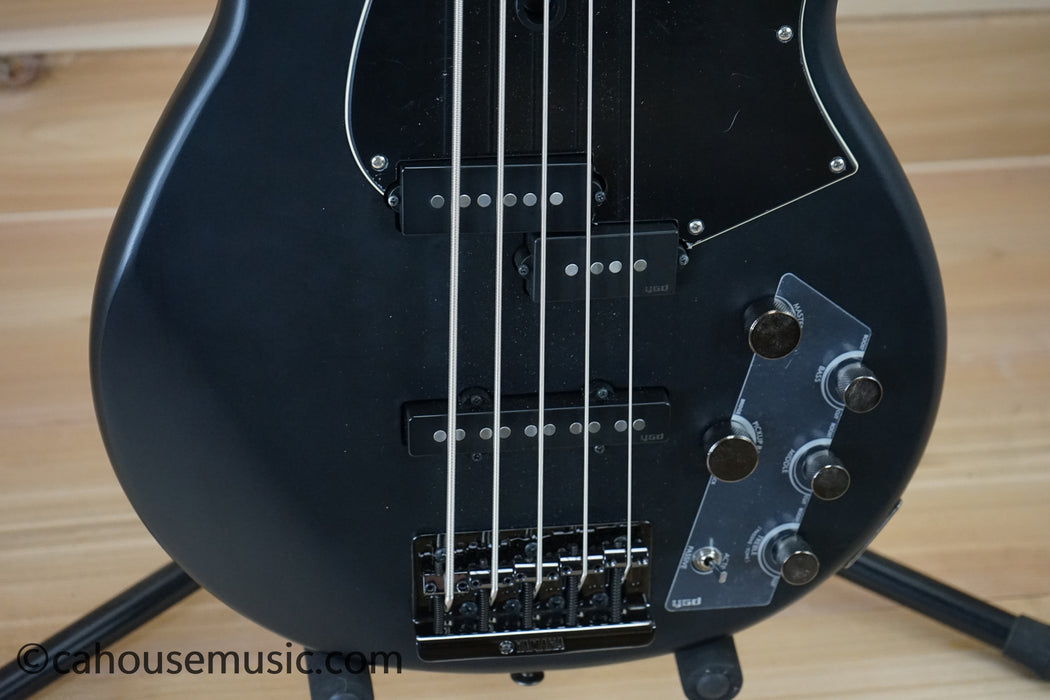 Yamaha BB735A 5-String Bass Guitar Trans Matte Black B-Stock