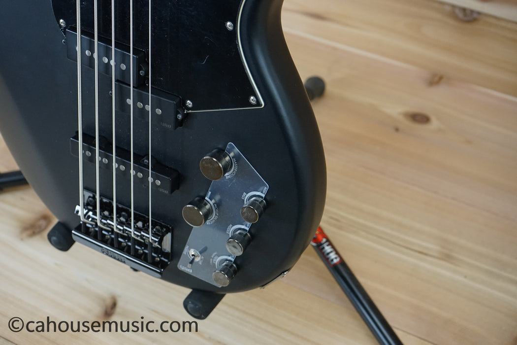 Yamaha BB735A 5-String Bass Guitar Trans Matte Black B-Stock