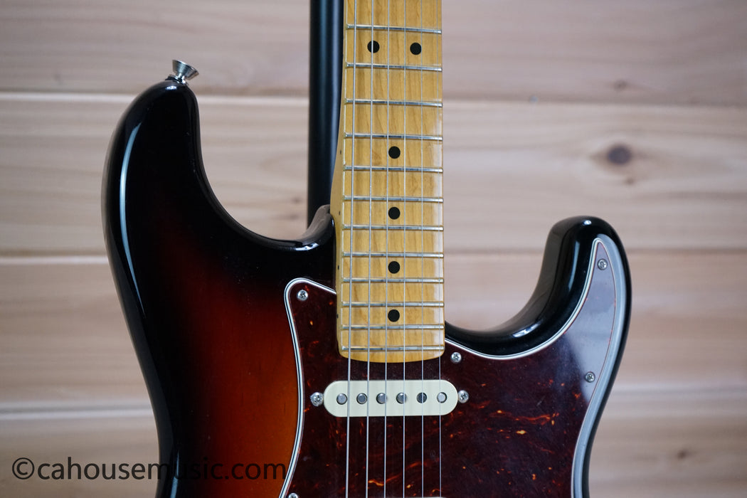 Fender American Professional II Stratocaster Electric Guitar 3-Color Sunburst Used