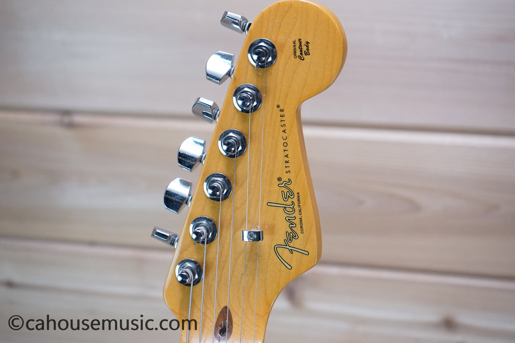 Fender American Professional II Stratocaster Electric Guitar 3-Color Sunburst Used