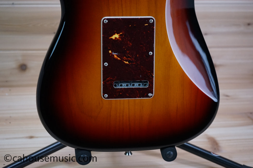 Fender American Professional II Stratocaster Electric Guitar 3-Color Sunburst Used
