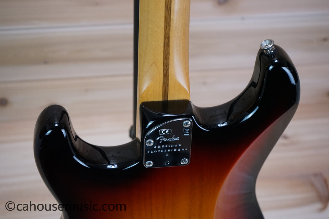 Fender American Professional II Stratocaster Electric Guitar 3-Color Sunburst Used