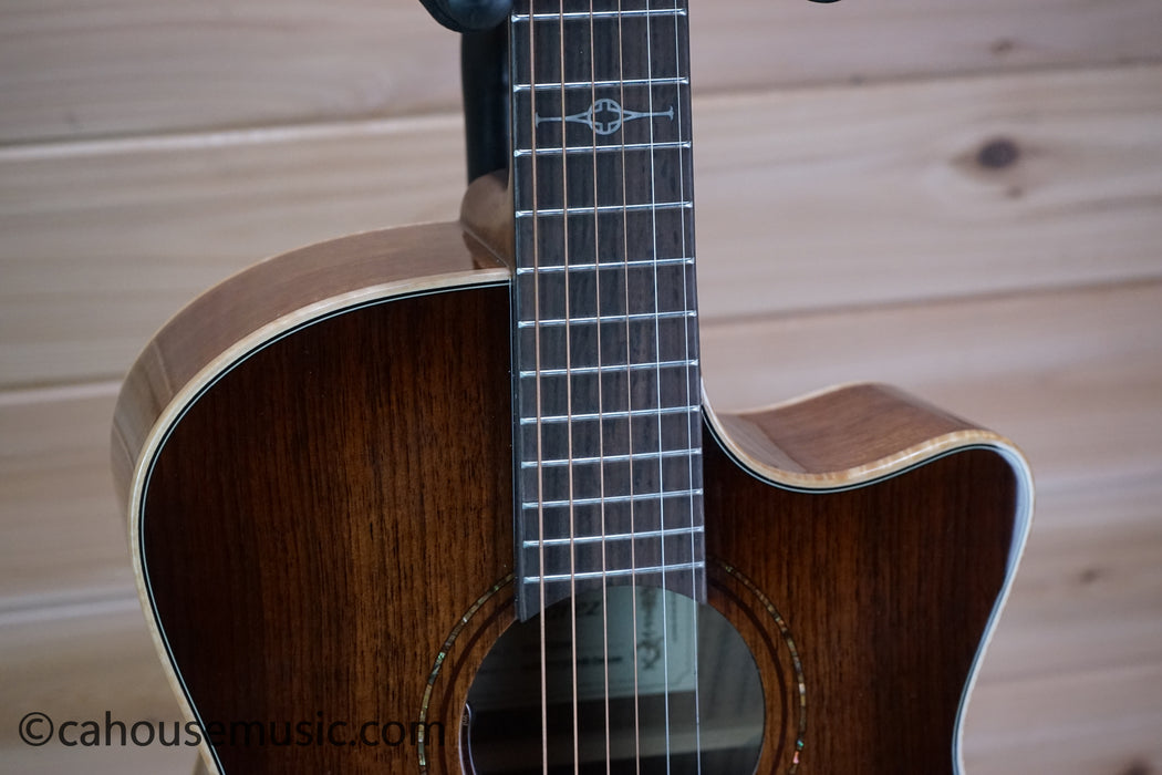 Alvarez AGW77CESHB Deluxe Artist Elite Grand Auditorium Acoustic-Electric Guitar Shadowburst Used