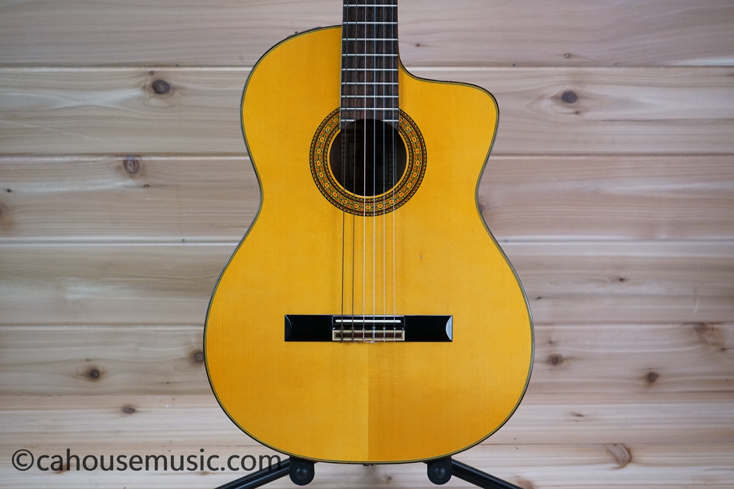 Takamine EC132C Nylon String Classical Cutaway Acoustic-Electric Guitar Used