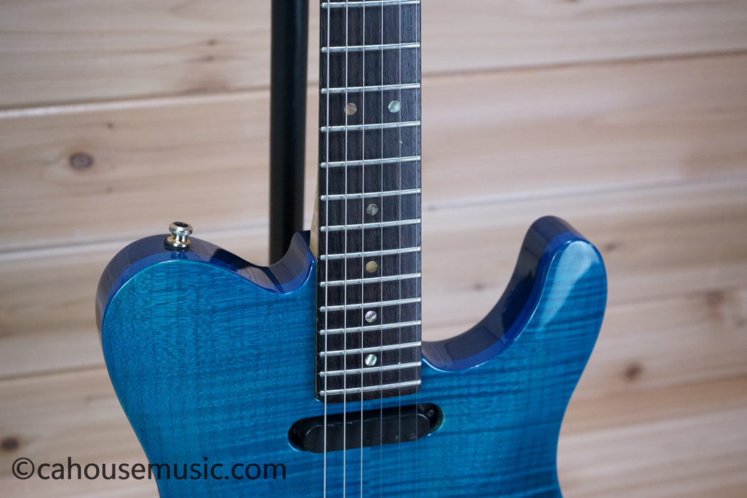 Peavey Generation Series Trans Blue Flame Electric Guitar Used