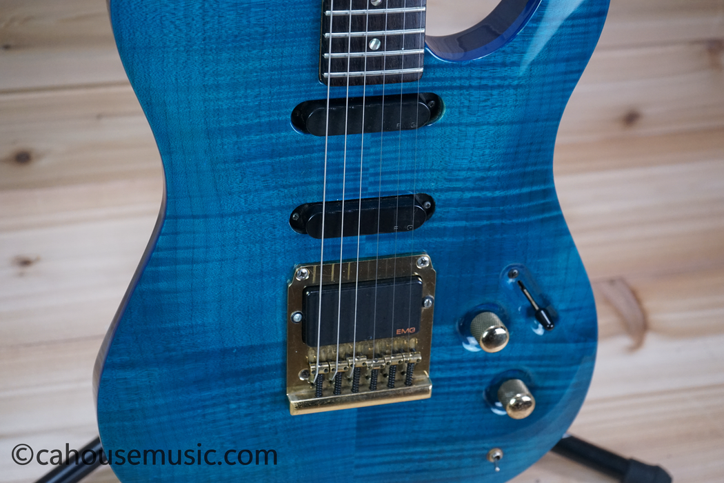 Peavey Generation Series Trans Blue Flame Electric Guitar Used