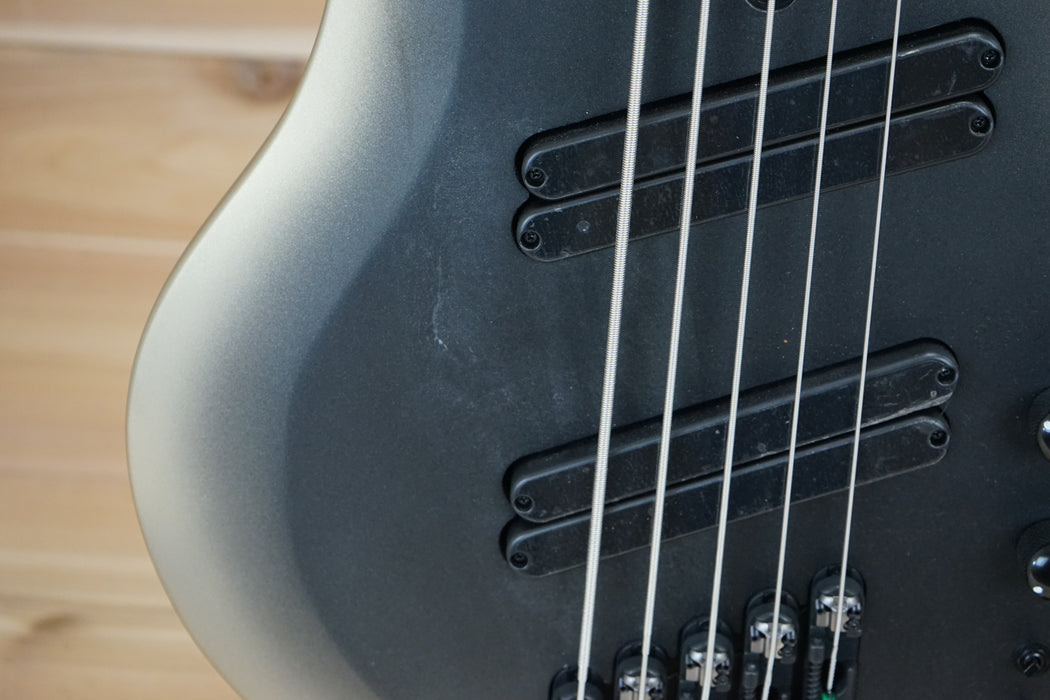 Ibanez BTB605MS 5-String Bass Guitar Solar Eclipse Matte B-Stock
