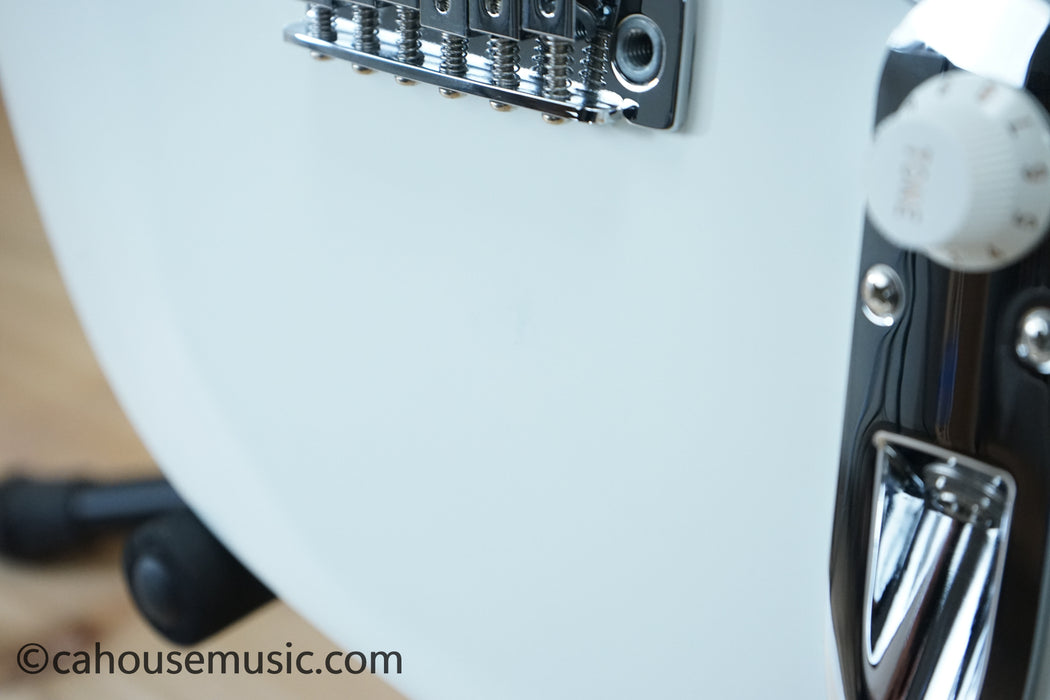 Ibanez ICHI00VWH Ichika Nito Signature Talman Electric Guitar Vintage White B-Stock