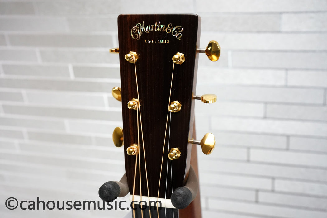 D Robert Goetzl 11 –  Martin Custom Acoustic Guitar Artist 1 of 1 Hand-Painted